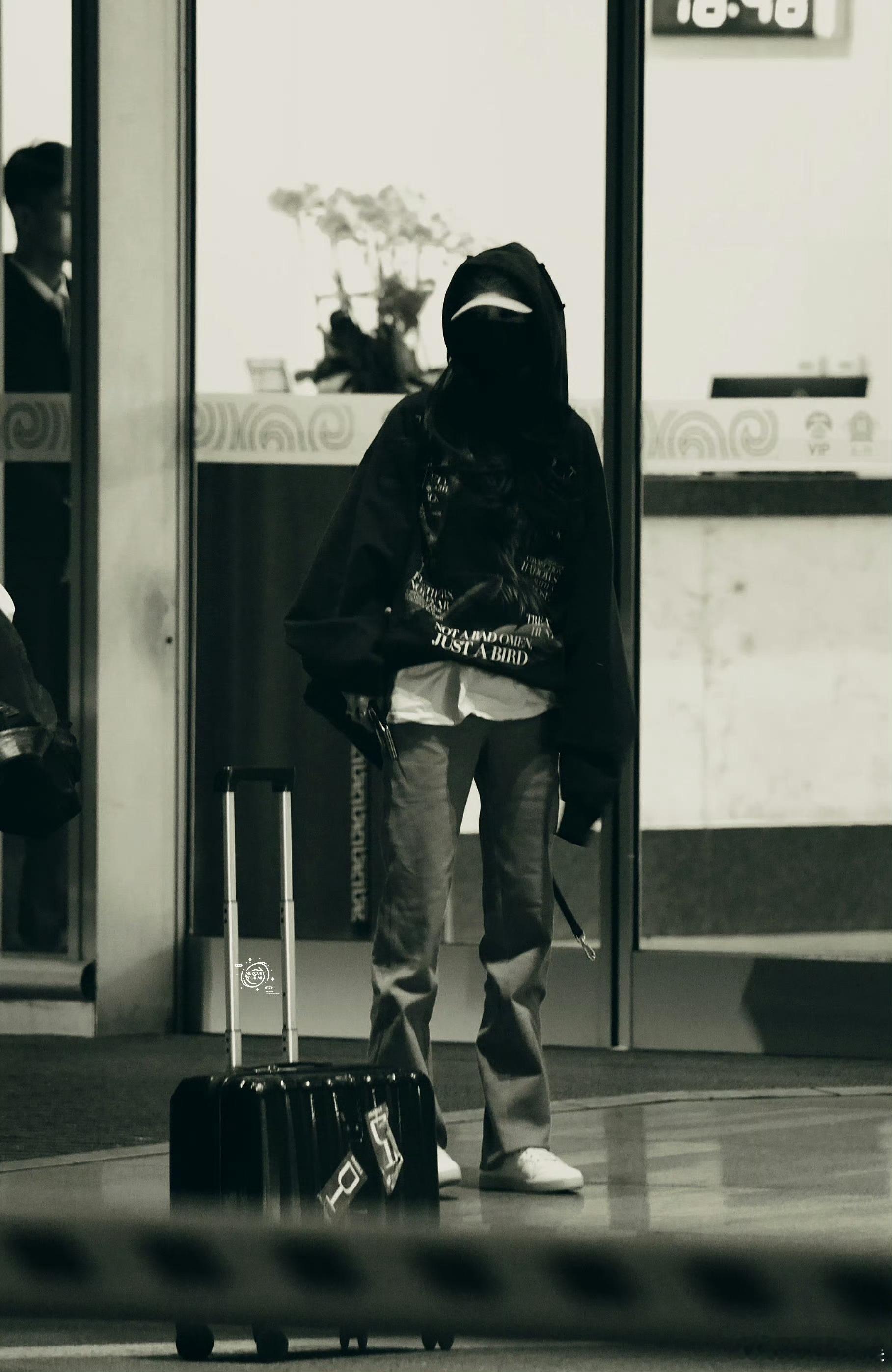 杨幂谁的老公谁的老婆谁的妻子杨幂酷girl出发杨幂酷girl出发，好酷，