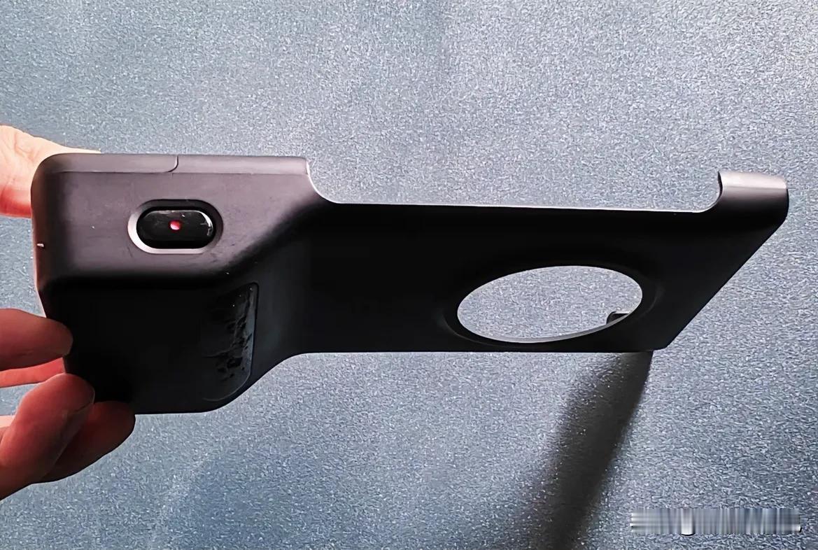 小米13Ultra：imx9可变光圈，新镀膜，新调光，全焦段都有了！

焦点全都