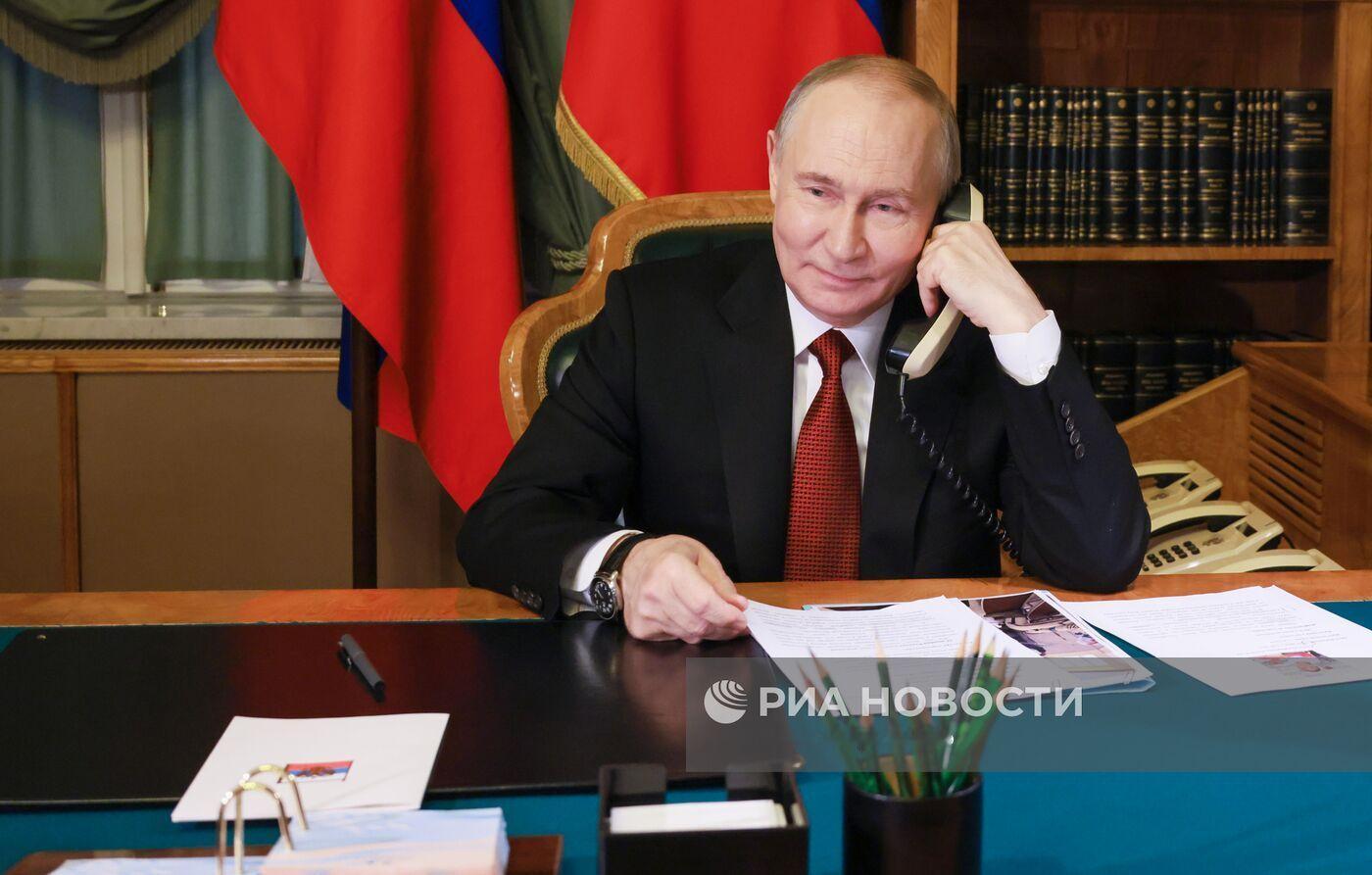 这么好看的总统先生克宫居然只发一张图 