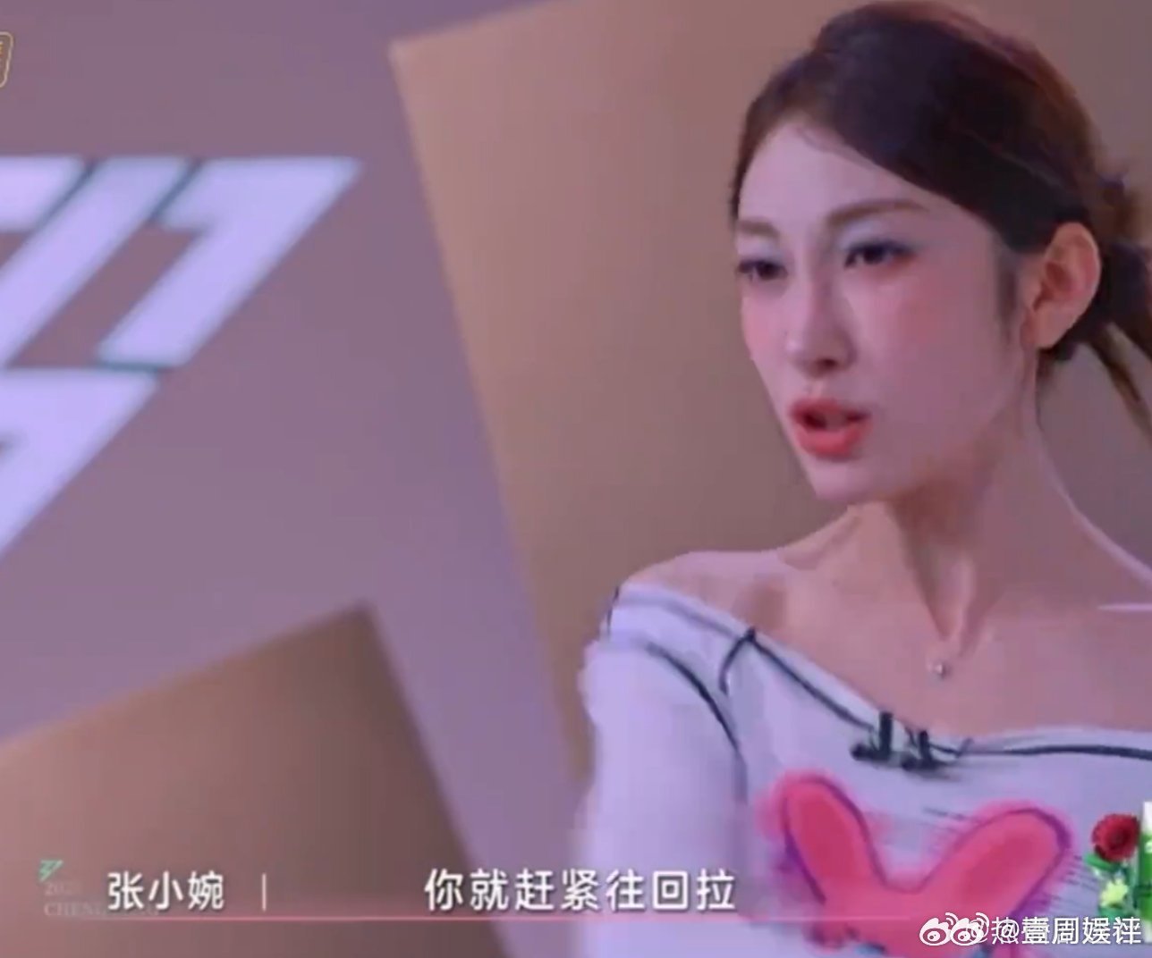 小婉管乐没有技巧全是蛮力小婉管乐的游戏画风：五官乱飞 + 手脚并用，没有技巧全是