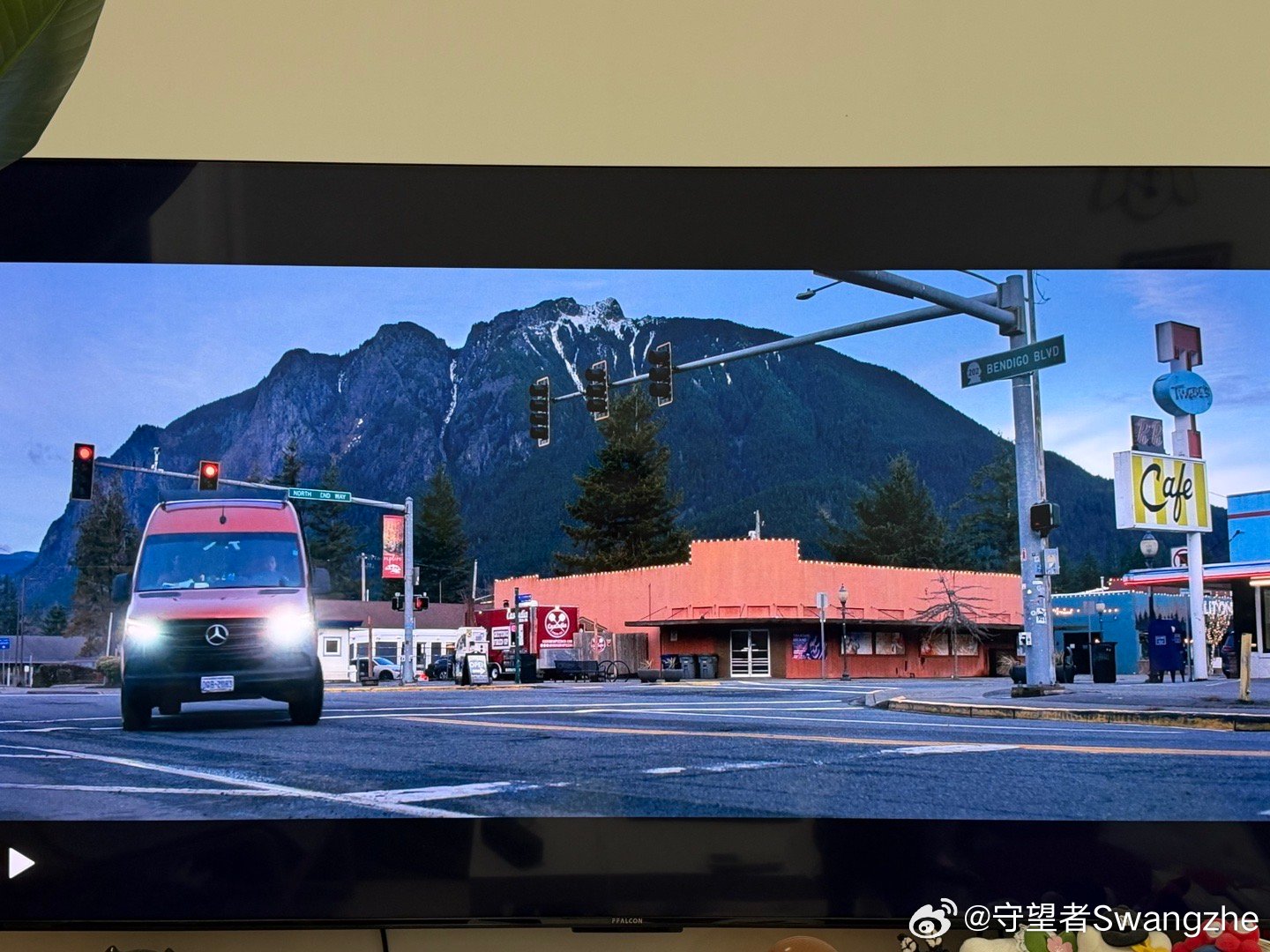 看鬼上车最让我激动的是这一幕！双峰里咖啡厅取景地拍的！！！ 