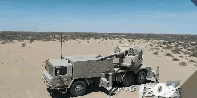 新陆盾76炮打丝滑，后坐力不大，精度还高，颠覆了老军迷对国产炮后坐力大，冒黑烟的