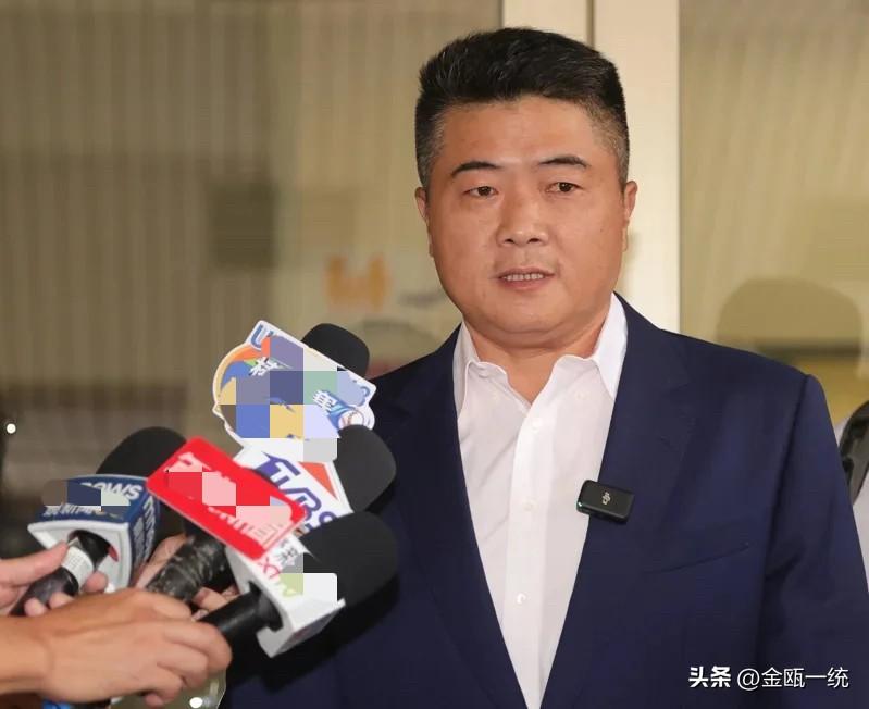 颜宽恒被控诈领助理费判刑7年 台最高法院今撤销发回更审

国民党立委颜宽恒被控窃