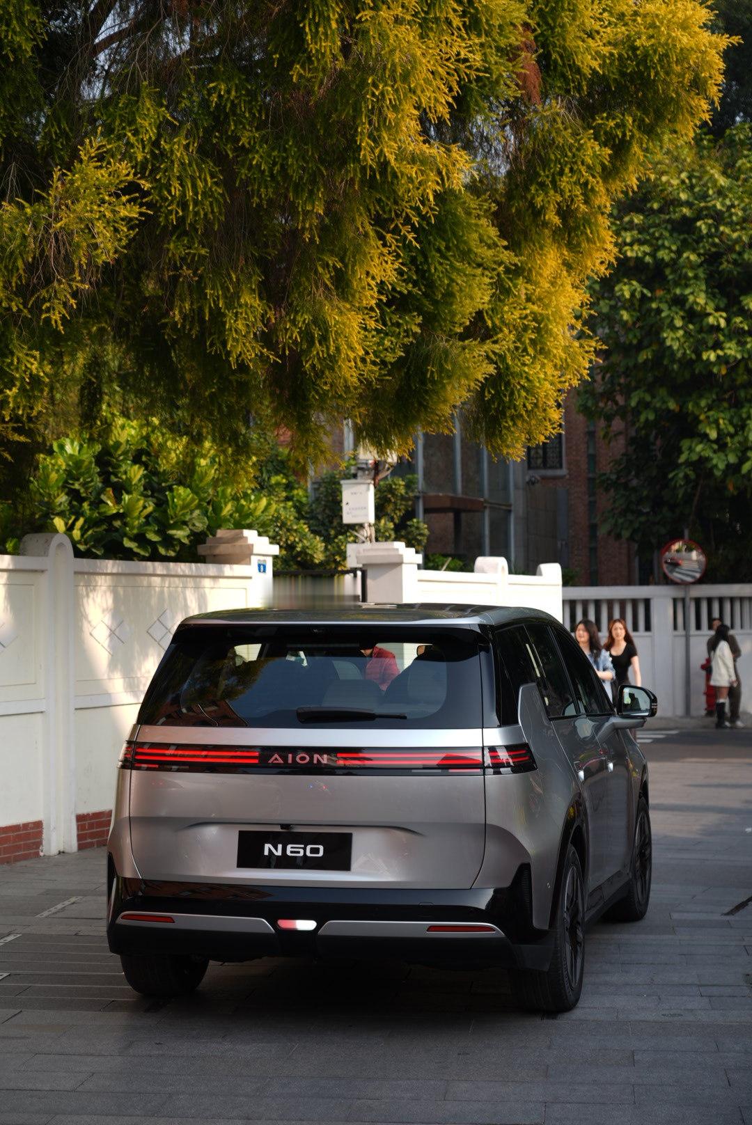 豪华电动超跑教父最新力作 国民好车该有的样子 埃安N60的EasyLife设计理