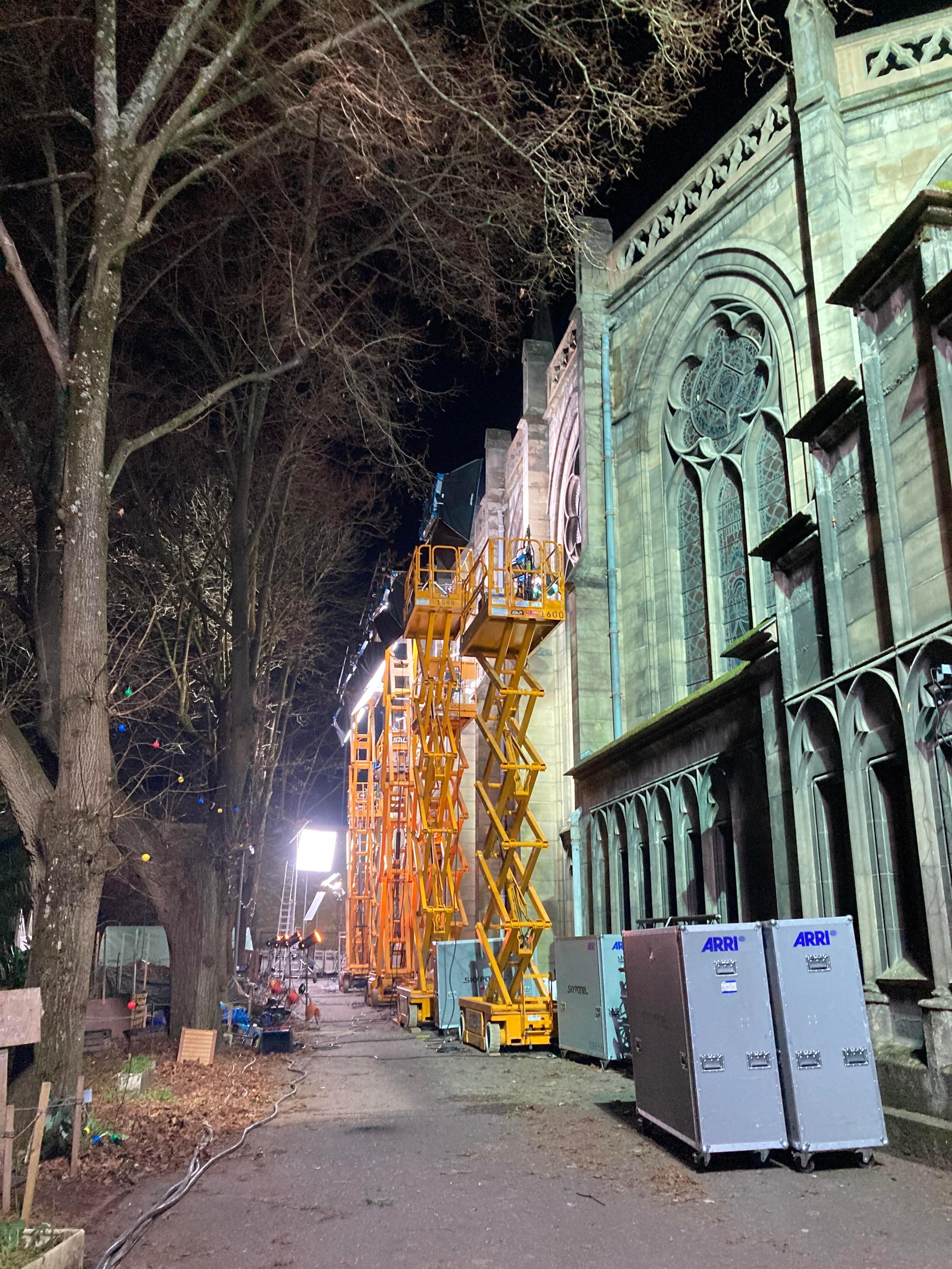 周杰伦太阳之子mv 工作人员分享：在巴黎拍周杰伦是种什么体验周杰伦新专辑太阳之子