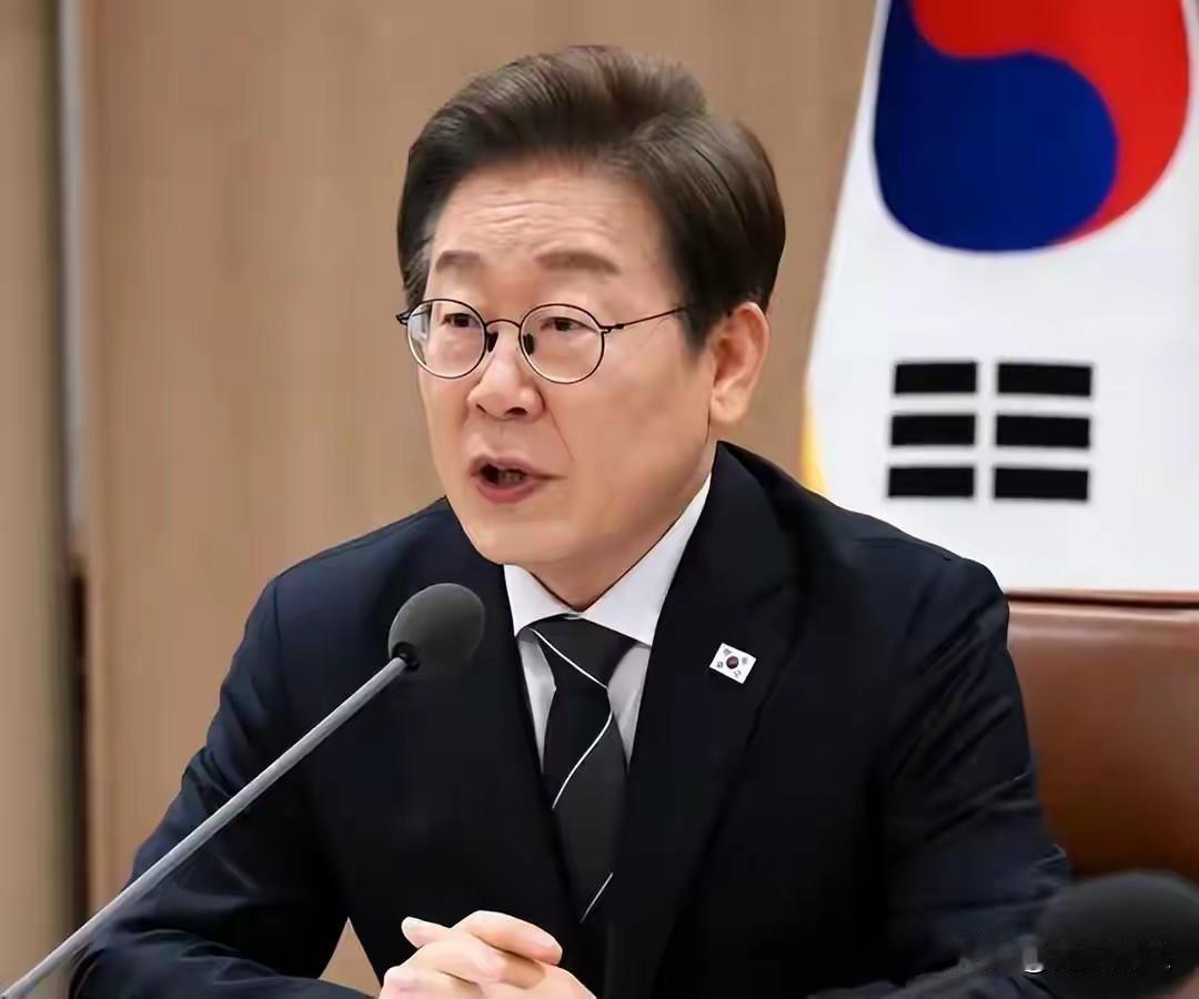 一错再错，日方又激怒李在明，中美两军达成一致，高市陷下台危机

近期，日本方面的