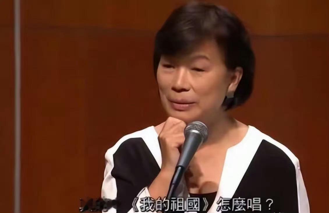 龙应台当年被北京大学请去演讲，她婉约温柔地向北大学子放毒：我不在乎大国崛起，我只