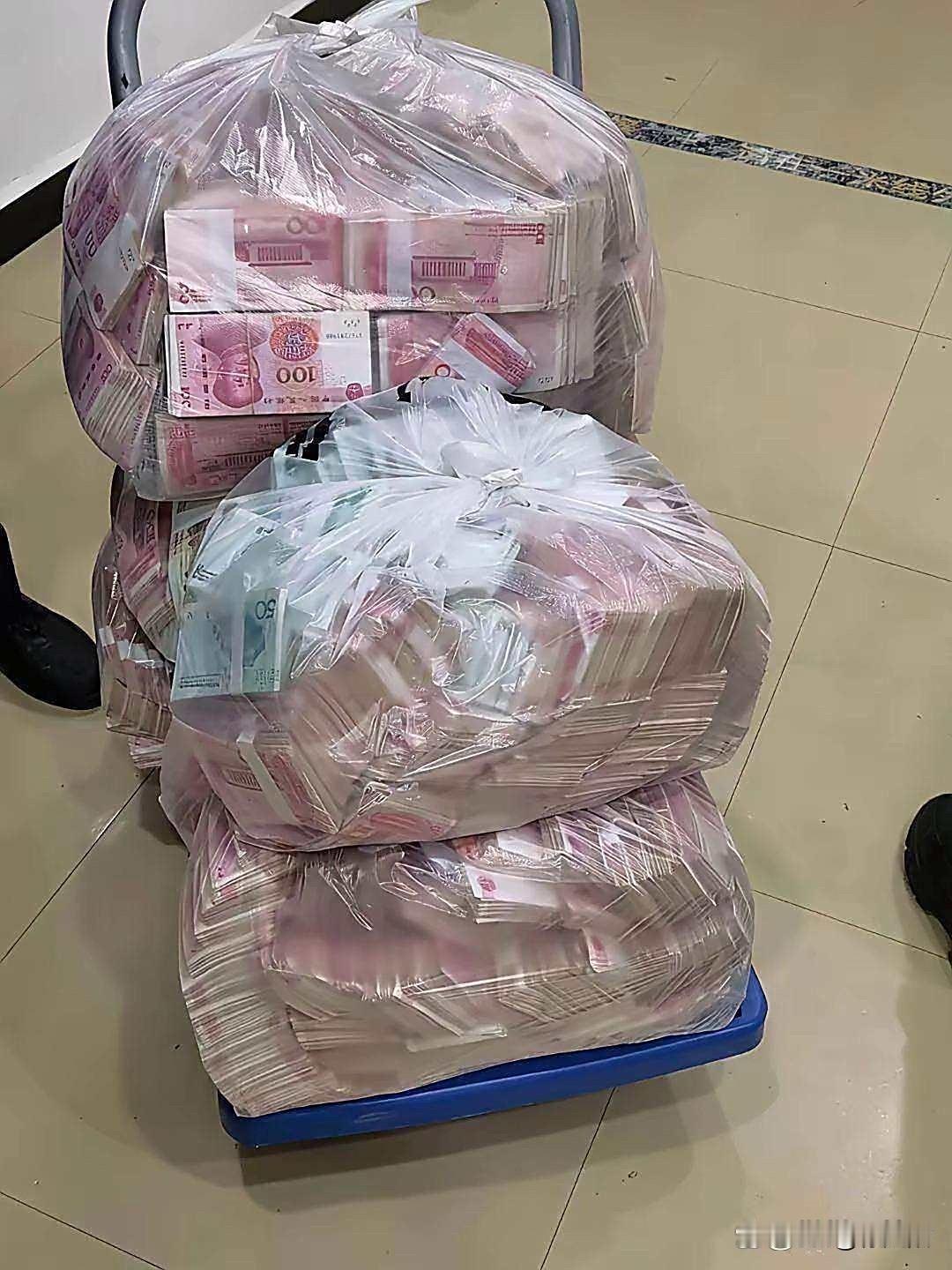 不要说我庸俗，这是我这辈子花最多时间投入的最大的追求