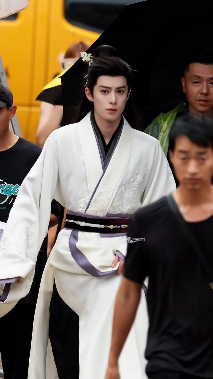 上仙  王鹤棣 （🍠Lord Xie ） 