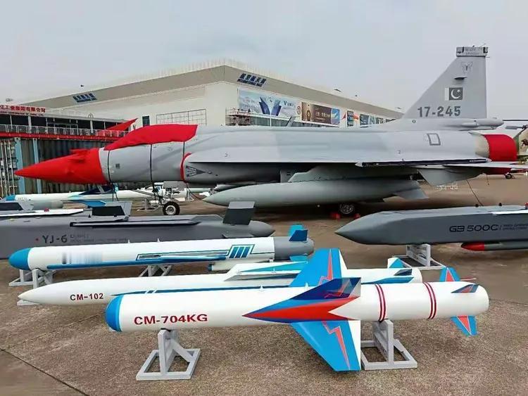 炸翻全网！印尼实弹演习，中国导弹精准摧毁目标

印尼海军一场实弹演习，直接让中国