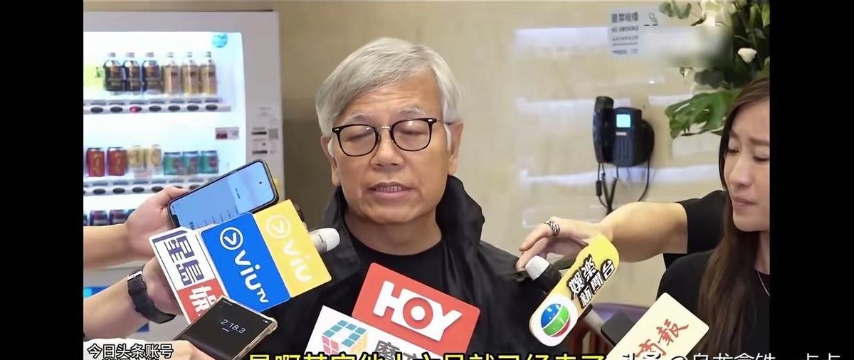 田启文最近出来说了些事，挺有意思的。
娱乐圈死后被误传的事情多了去了，但谢贤身上