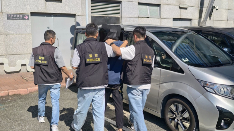 #香港机场金条劫案已拘捕13人#【香港机场6公斤金条劫案续：已拘捕13人，金条去