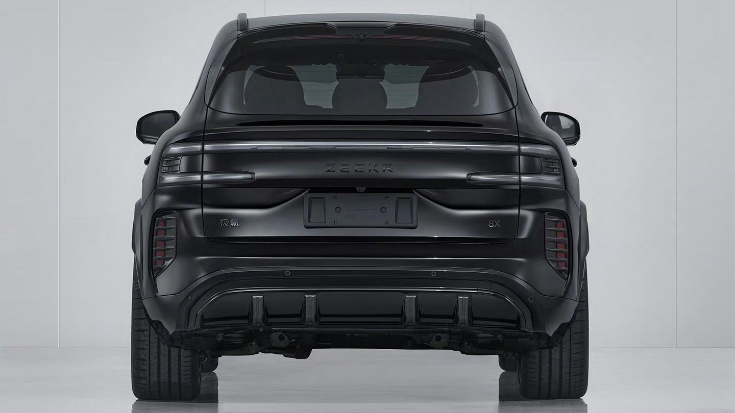 是的，极氪8x有315宽的轮胎！ 太tm性感了我会尊重并支持有285以上尺寸的任