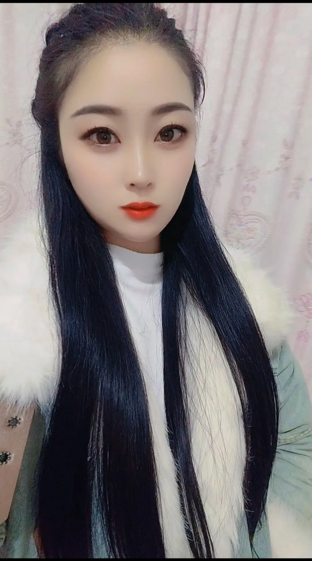 兜兜转转的日子，一年又接近尾声，普普通通的 自己，日复一日的努力的活着...