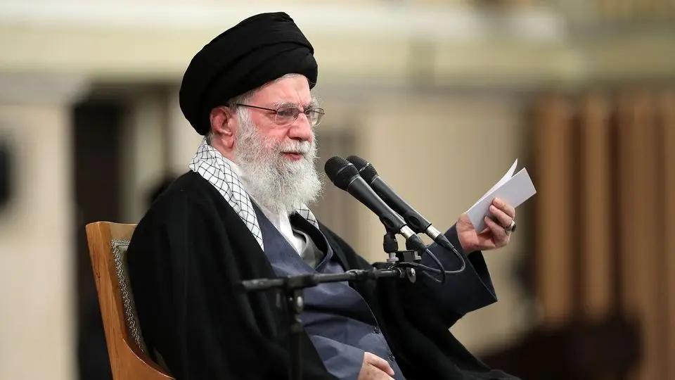 革命领袖烈士的长兄阿亚图拉赛义德·穆罕默德·哈梅内伊哀悼其弟遇袭身亡的悼词

值