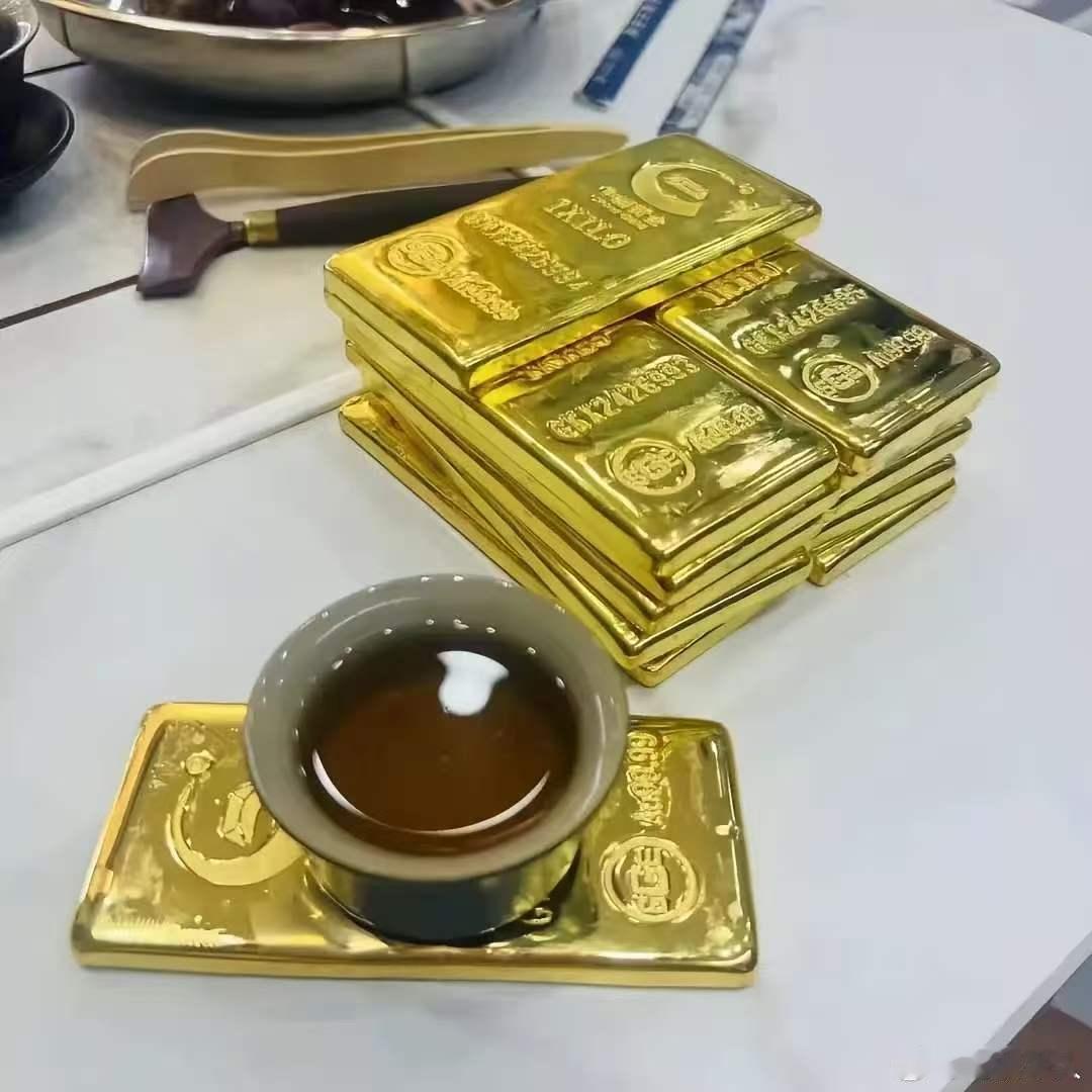 金价创2009年以来最大单日涨幅从历史规律看，黄金单日涨幅超3%基本都是重大政策