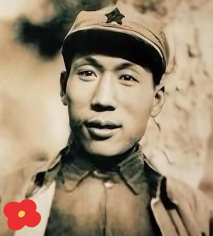 1945年，日军飞行大队300多人被俘，一个日本少佐指了指伍修权腰间的手枪，说：