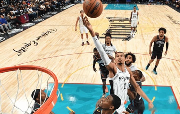 21分17篮板6盖帽，文班带队大胜活塞。他就是如今NBA的战力第一人！防守能力断