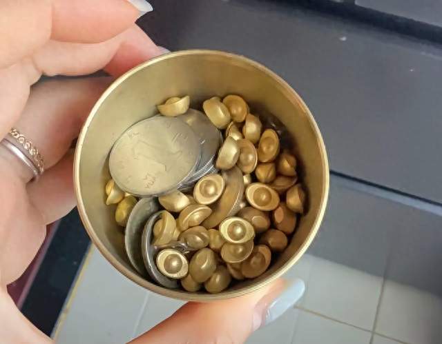 年轻人攒金豆的热潮要退了？