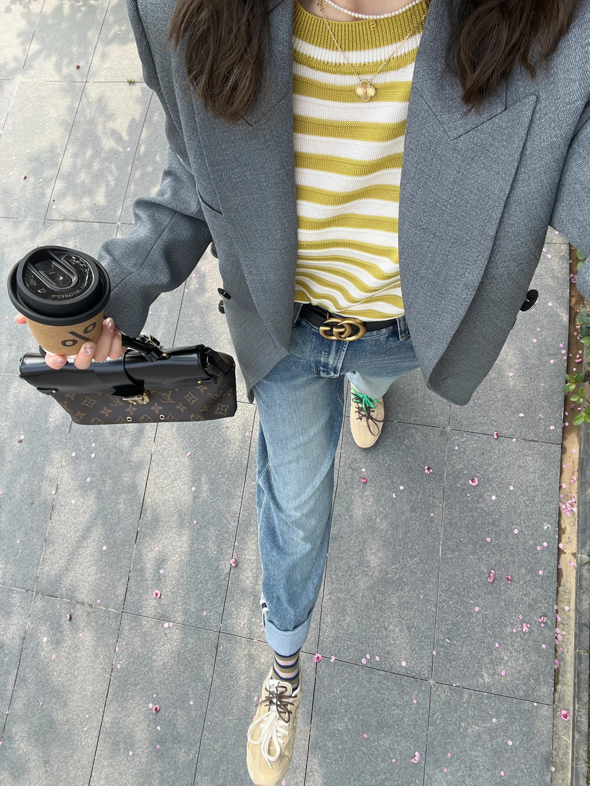 谁懂！西装➕牛仔裤简直是打工人春日通勤的神