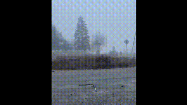 已公布的画面显示，俄罗斯大批军队攻入波克罗夫斯克（红军城）

俄罗斯军队大规模进