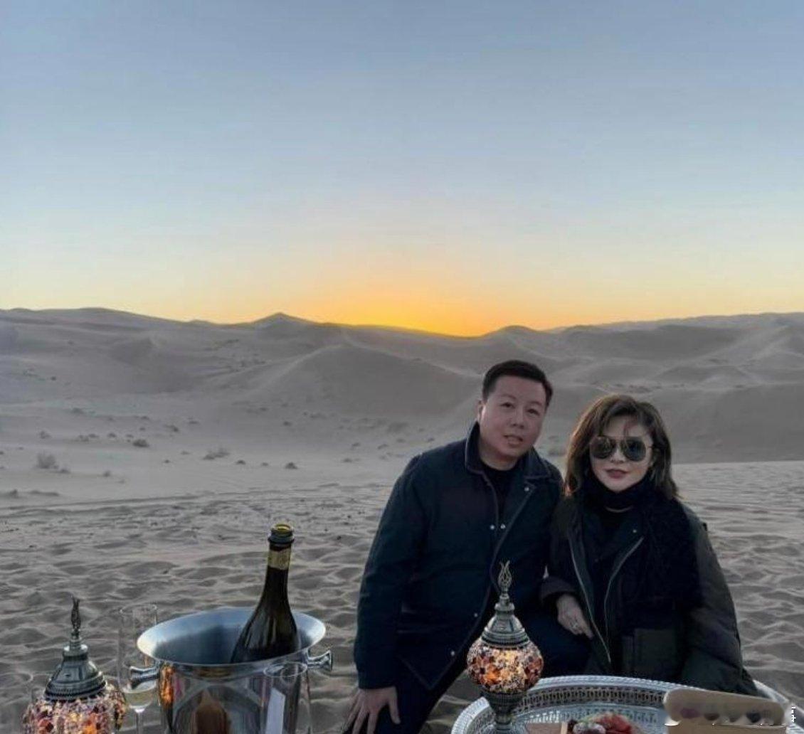 2024年10月30日，62岁的关之琳在社交平台分享了一张敦煌的日落美景，定位显