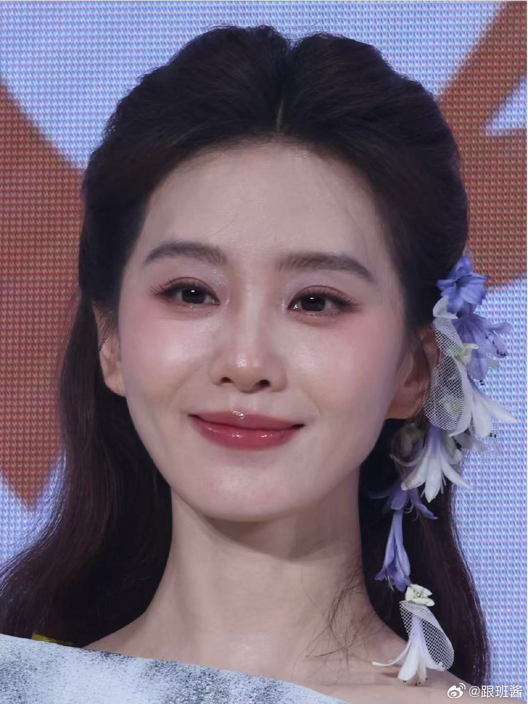 假如刘诗诗有个弟弟 光是脑补画面就狠狠心动了吧！神级骨相可不是吹的快来提名你觉得