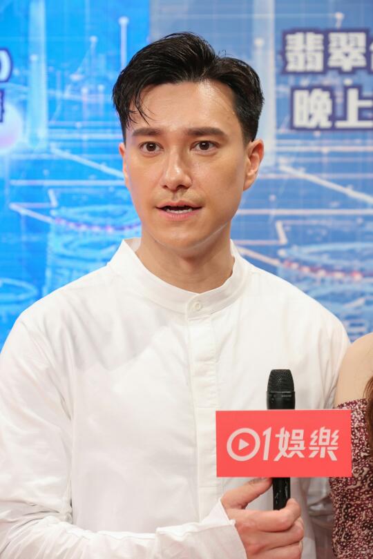 【虛擬情人】朱敏瀚搞美國簽證疑跟陳曉華秘婚　5字回應網民送祝福 	 朱...