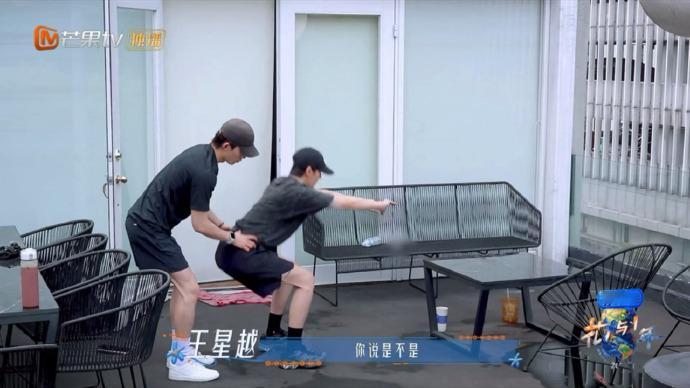王星越是邓为的健身教练吧邓为王星越好暧昧 邓为王星越好暧昧，王星越是邓为的健身教