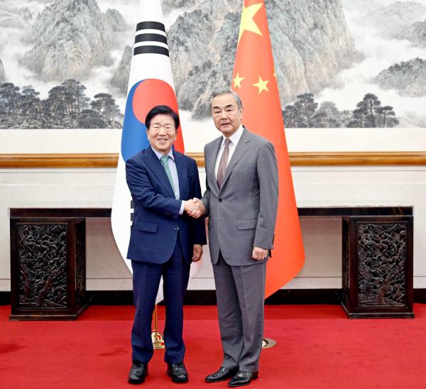 李在明访美前夕，韩总统特使访华，特意送上一封信

当地时间25日，韩国总统李在明