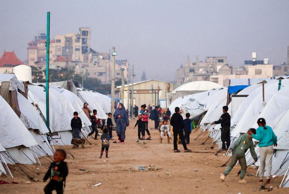 加沙血泪悲歌！以军炸碎停火逼迁民众 西岸定居点狂飙吞并野心
 
加沙停火协议形同