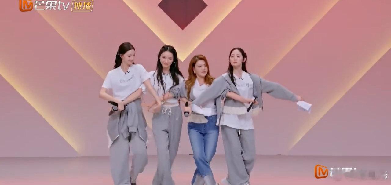 达拉崩吧四小天鹅前面挑战英文舞台还意犹未尽，这次达拉崩吧直接放大招，内容丰富又好