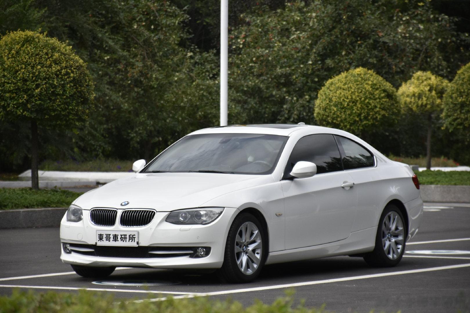 「车型」宝马3系「配置」E92 330i LCI「初次登记日期」2013年「颜色
