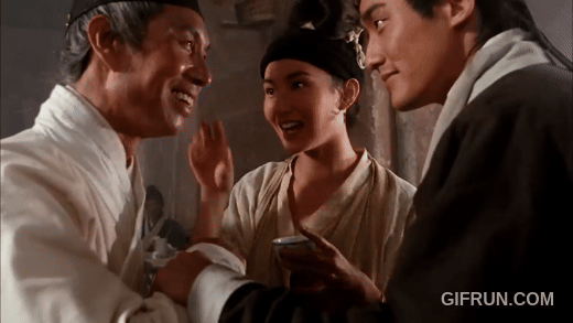 “为这个没名没姓的年头干一杯”。《新龙门客栈》里有段戏，全电影的枢纽。东厂三大档