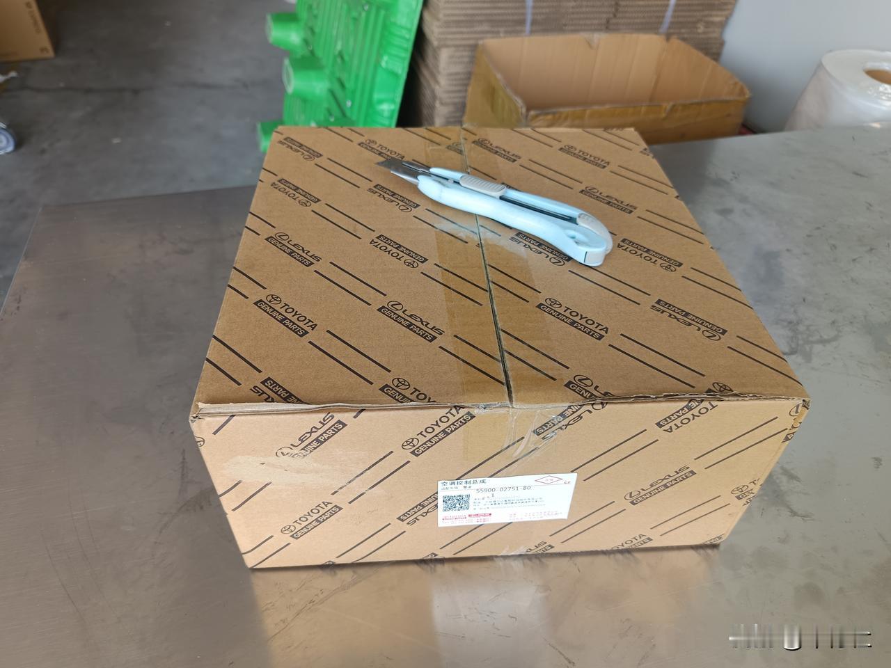 宁波福尔达，这是什么公司？
丰田车上
越来越多国产供应商了
可能是竞争压力大
大