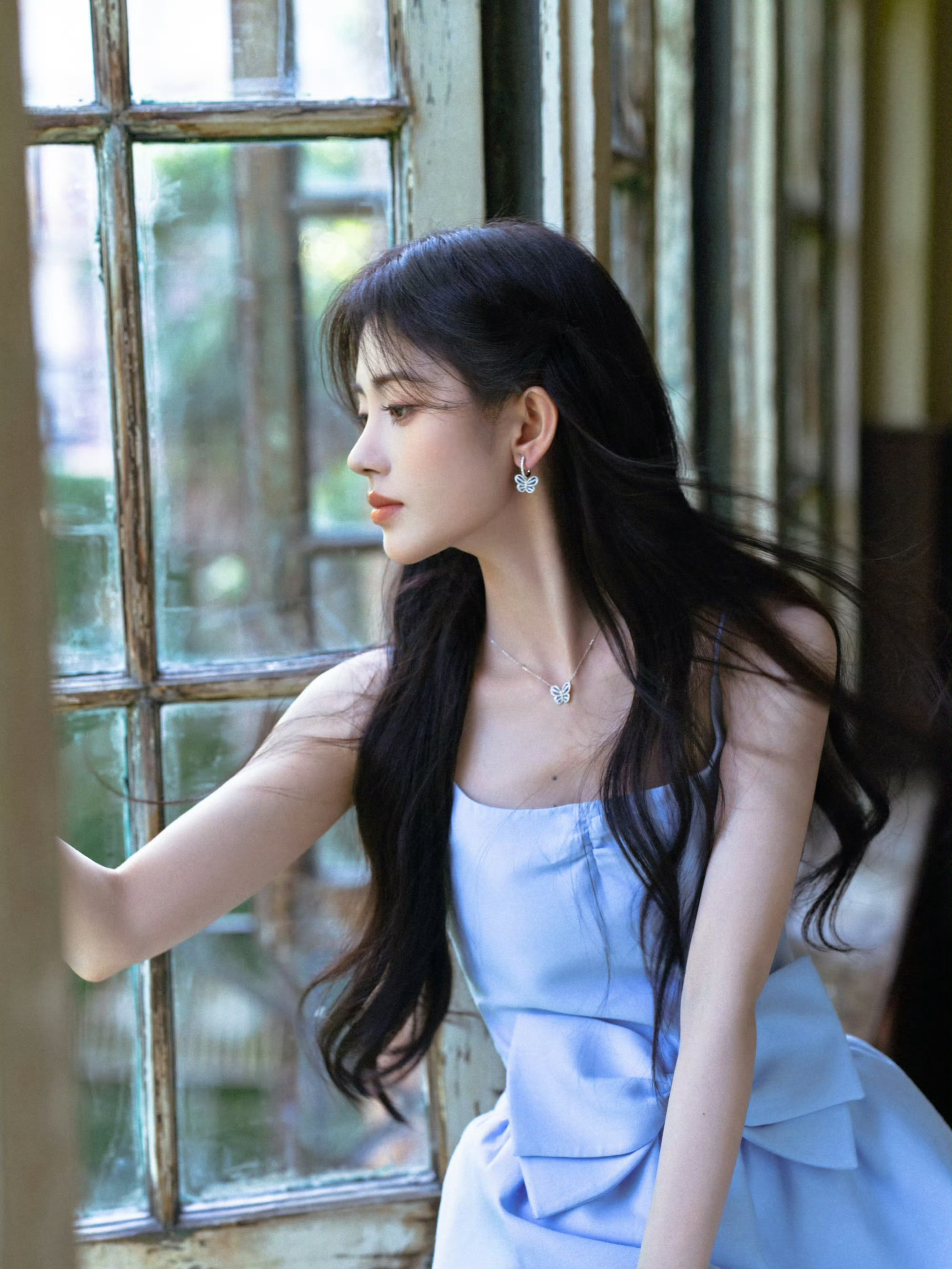 鞠婧祎  jjy鞠婧祎万花世界 jjy鞠婧祎苏绿夏“我以浪漫起笔，续写你这漫长旅
