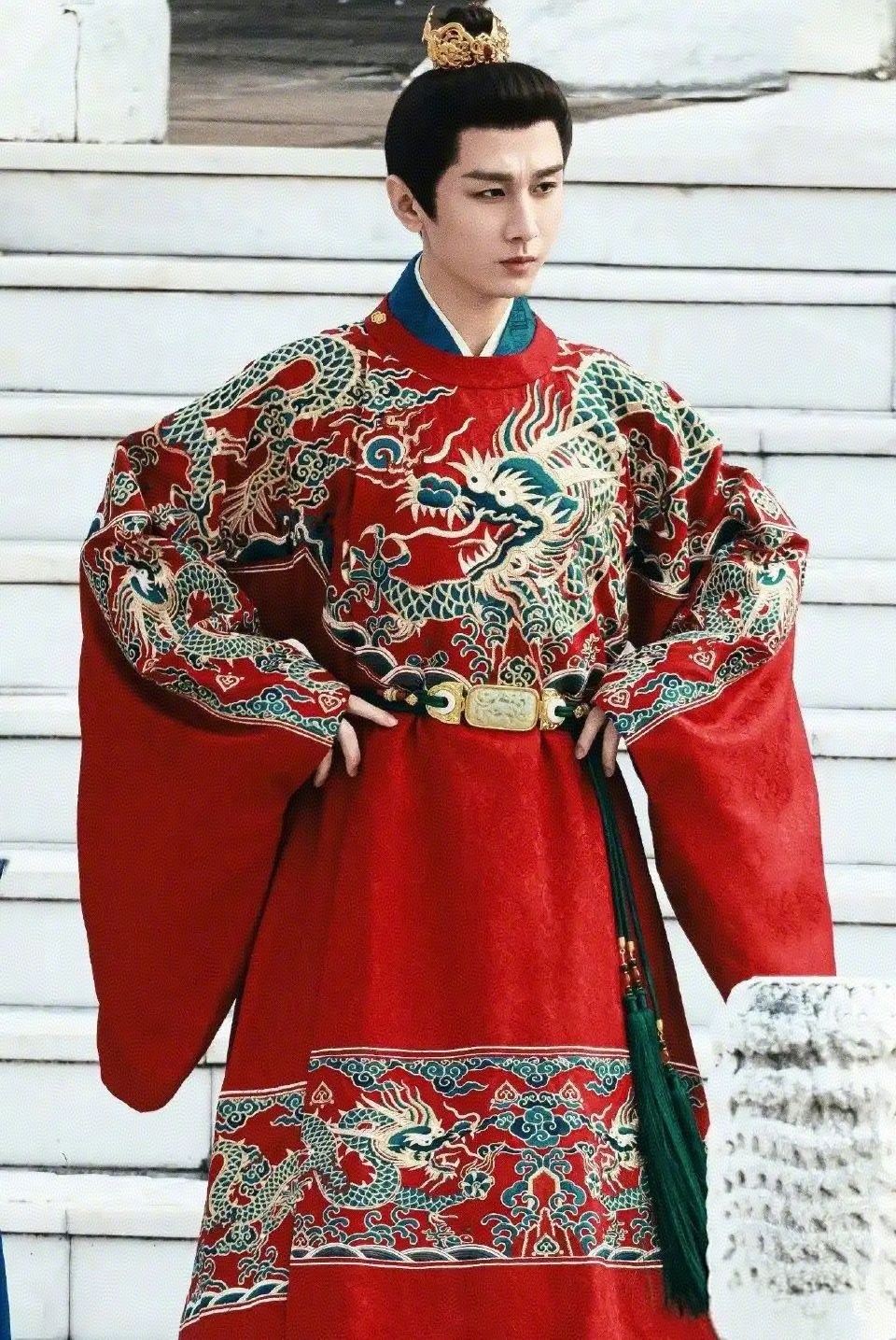 成毅两京十五日预热 太子殿下来啦 成毅 《两京十五日》明天发布新物料，燥候一番大