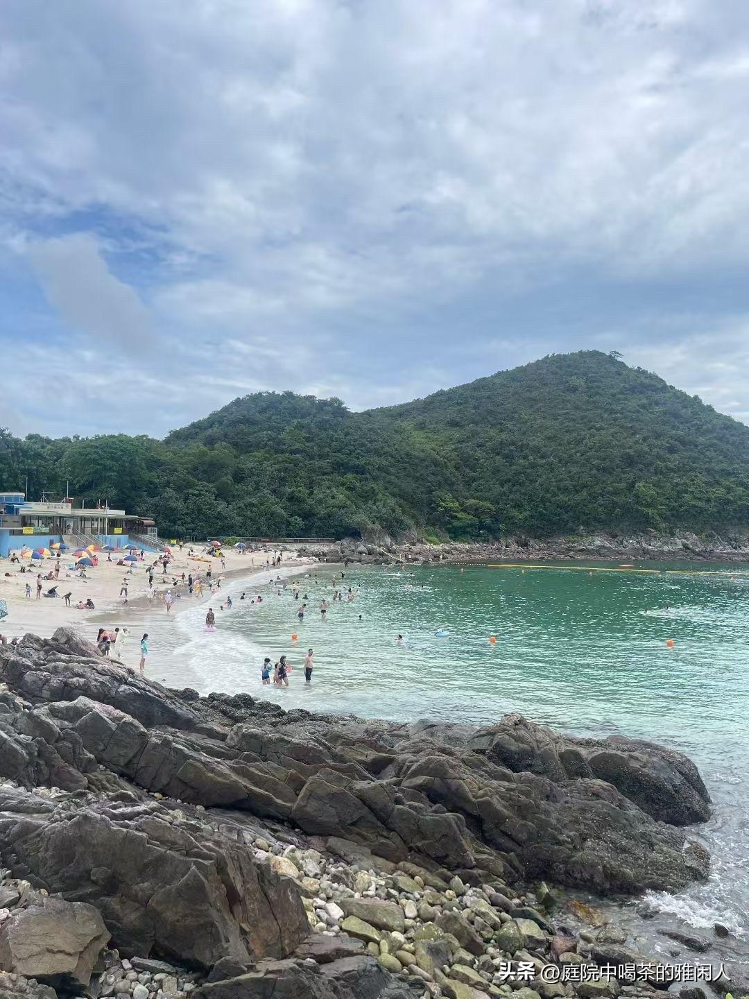 现在大龄剩女太悲凉了
我同事今年35岁了，去年父亲突然走了，还没从悲痛里走出来，