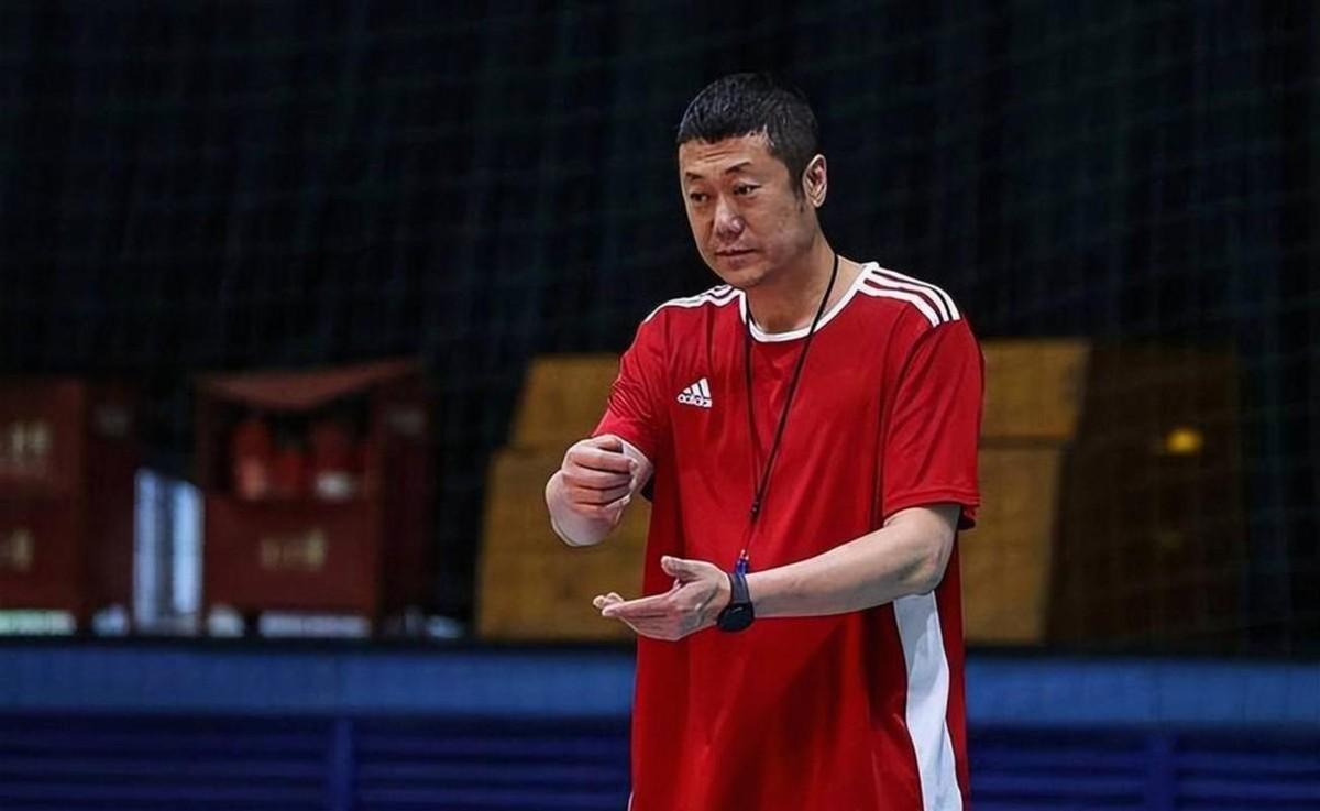 日本女排没想到！2:10危局赵勇祭出3个调整，女排年轻阵容打出冠军气质！

北京