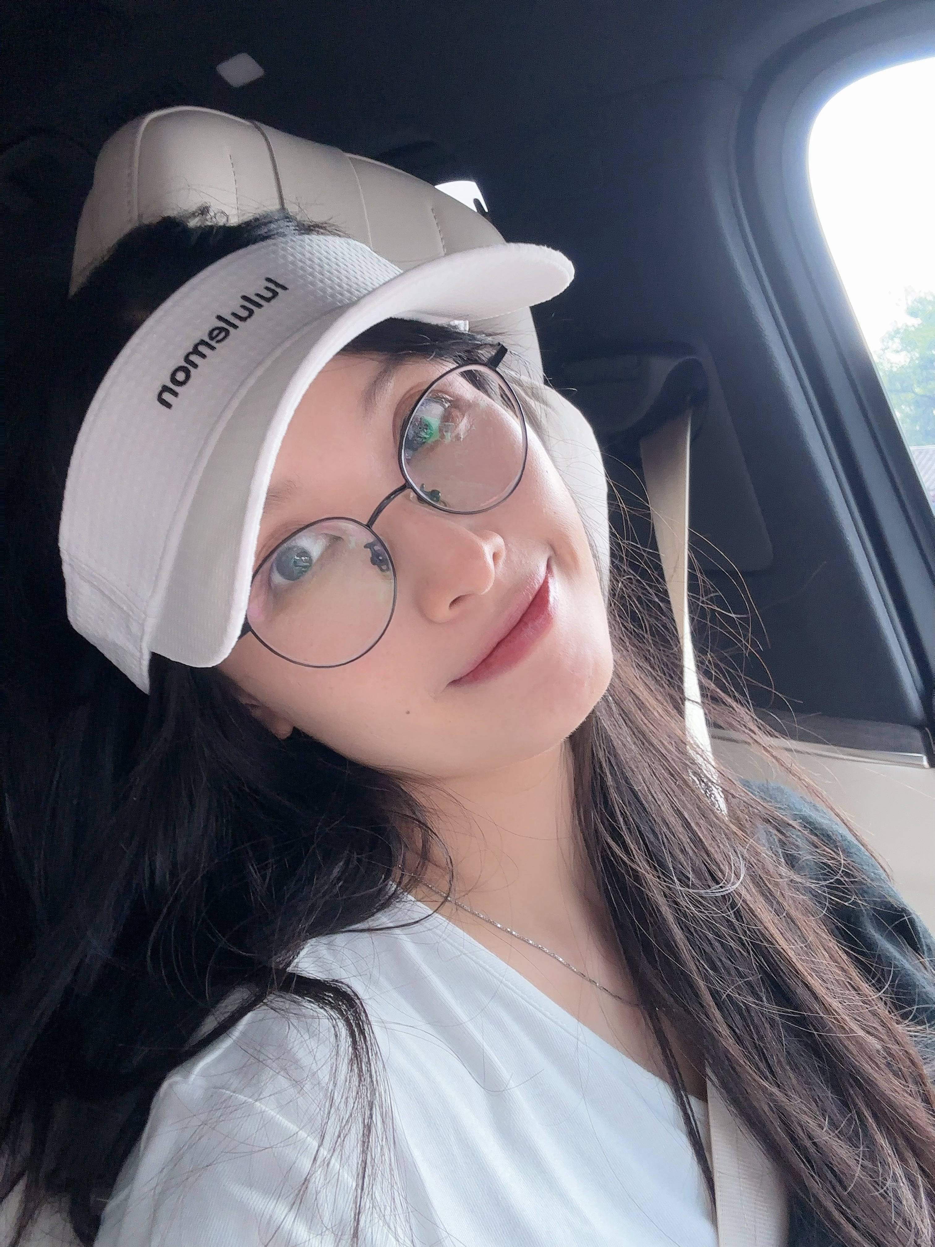 我本以为这是一顶遮阳帽，戴起来怎么感觉像是高尔夫球帽？是小花姐姐的专属生活手记 