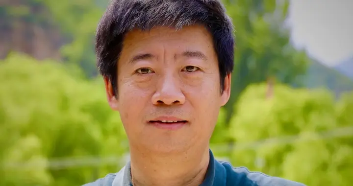 前小米集团高管，正在做“机器人时代的小米”
