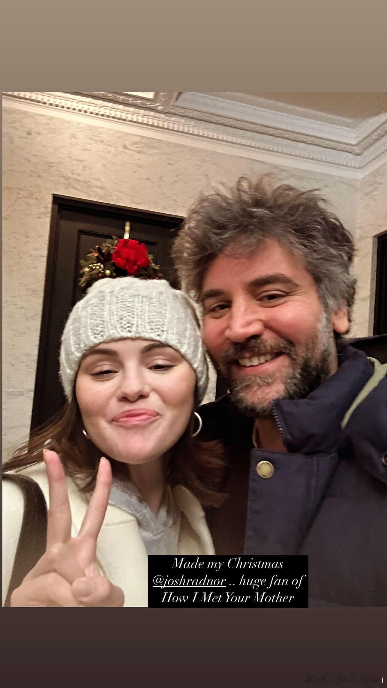 selena gomez 赛琳娜戈麦斯晒和Josh Radnor的合影，要不是加