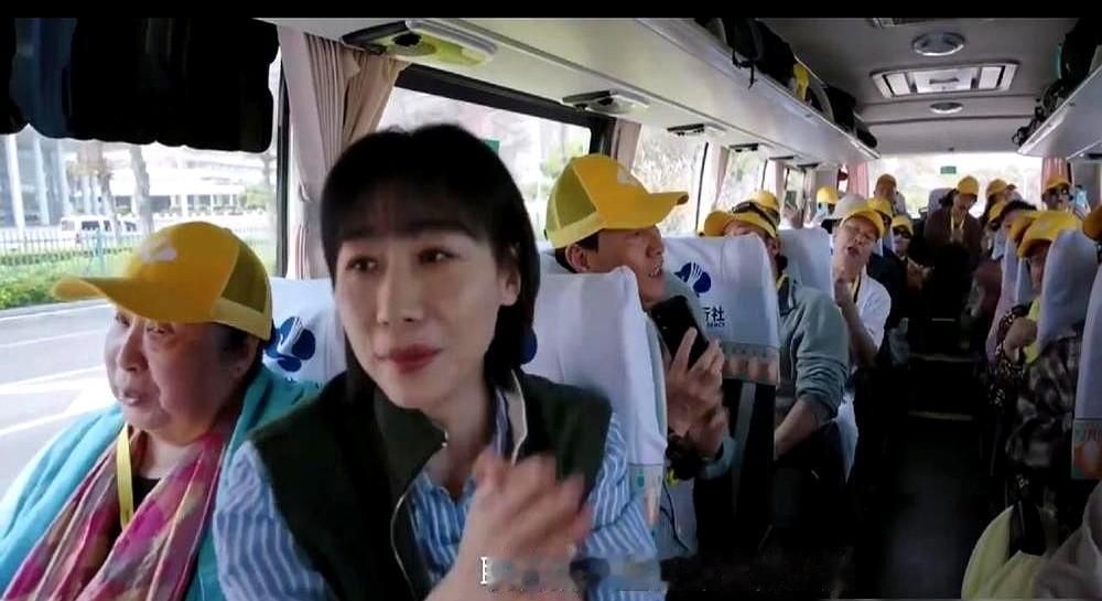 讨薪的三兄弟不仅拿到钱，还挖出了别墅地下室六千万现金。

《迷墙》大结局这反转，