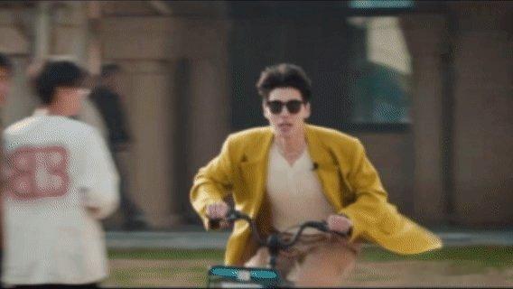 肖凯中二十分钟五公里战绩可查 我嘞个豆！肖凯这体力是真的太绝了啊！二十分钟5公里