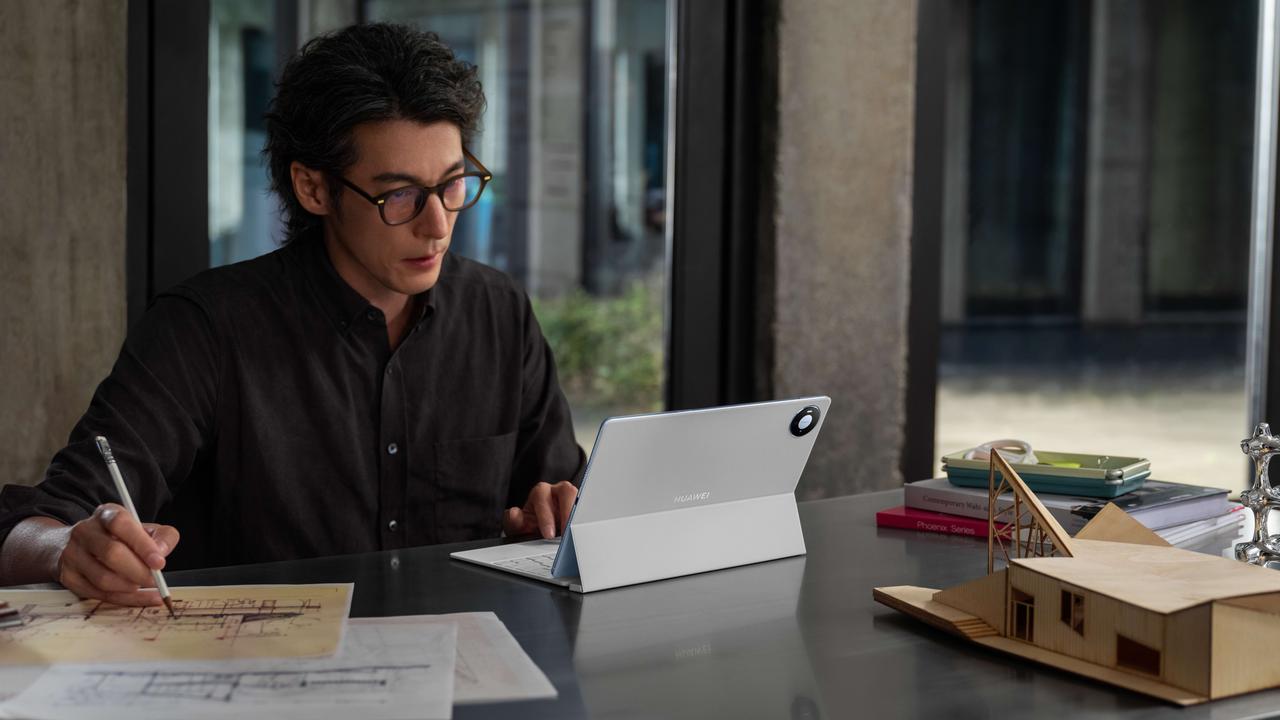 8月5日华为正式发布全新旗舰华为MatePad Pro，刚一上线就成了机圈里外热