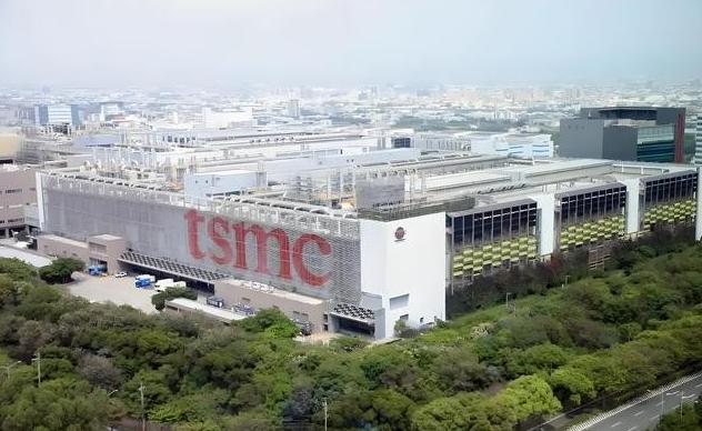 台积电，已经死了！不是死在导弹下，而是死在了中美两国的A4纸上。一边，美国吊销了