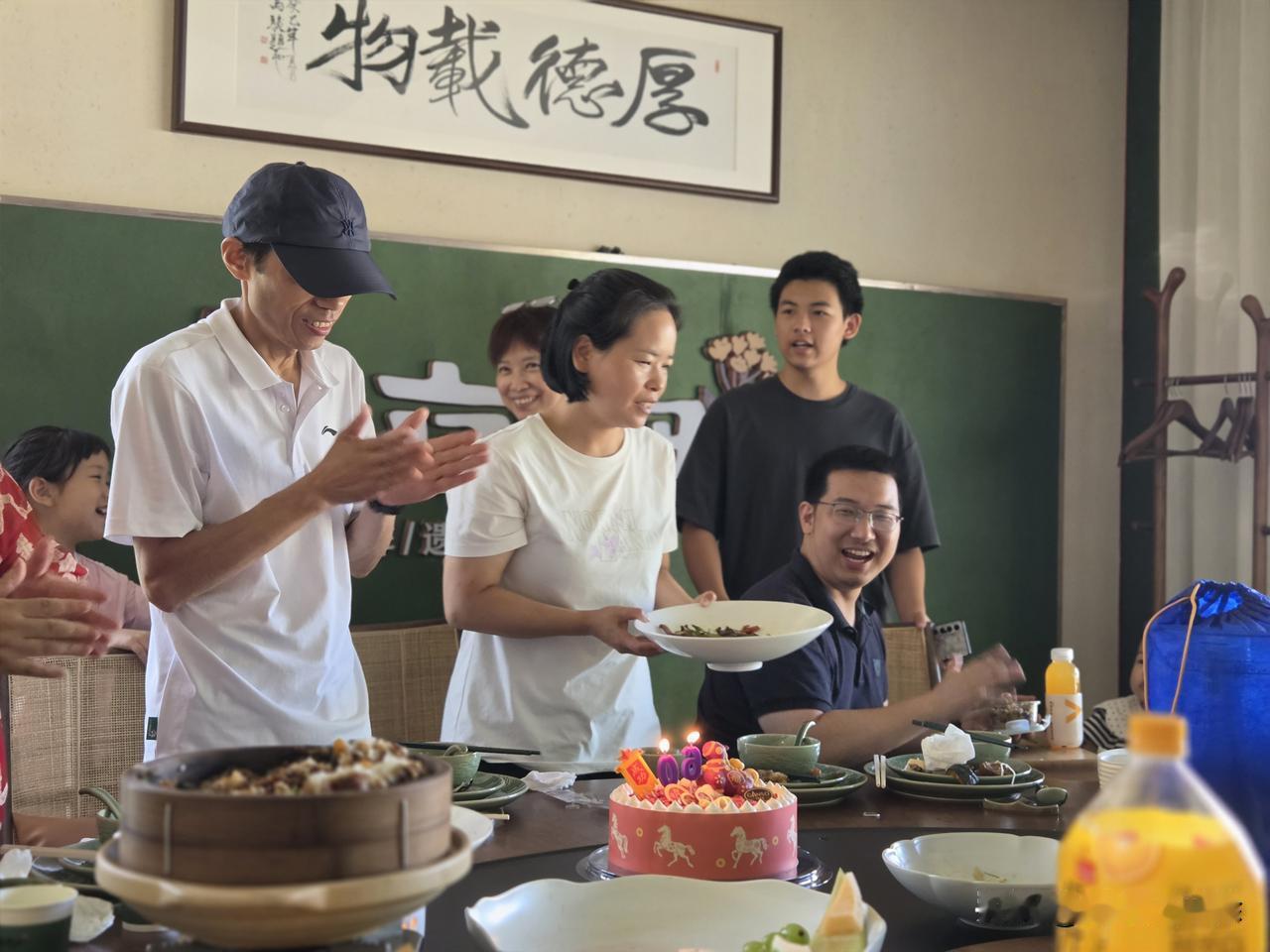 60岁生日，在以前的说法叫重生，所以很多人对60岁很重视，整整一个甲子，接下来就