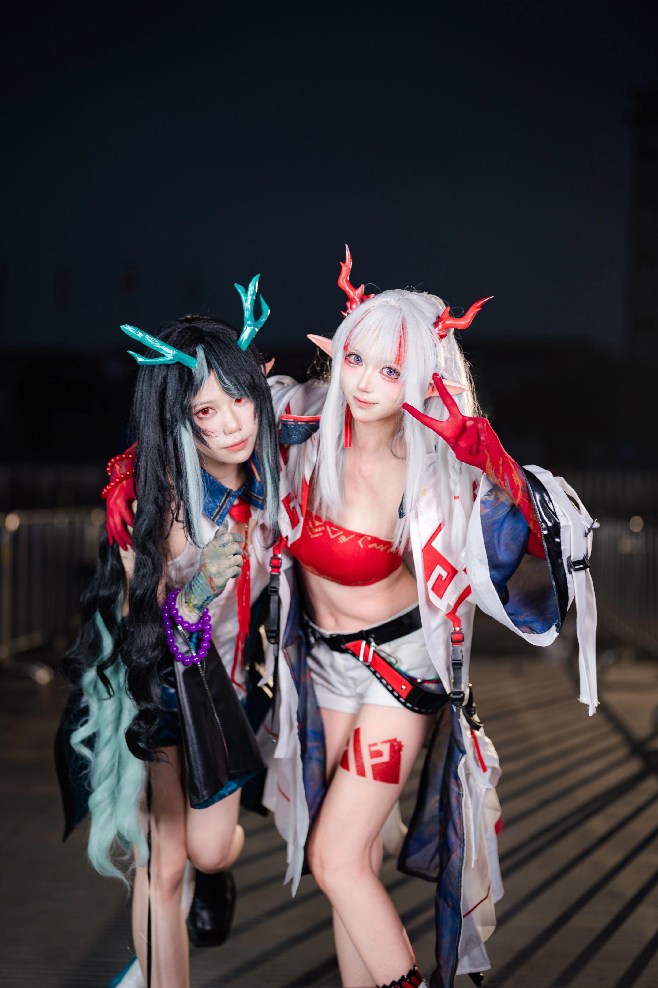 年夕就这样相亲相爱。嘿老妹，吃我点辣椒