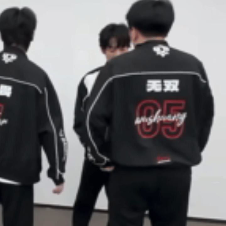 好诡异 