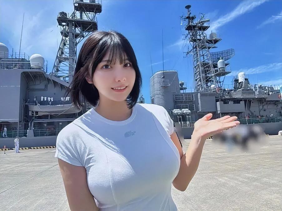 3月23日，日本海上自卫队朝雾级驱逐舰首舰“朝雾号”在舞鹤军港举行了退役仪式，退